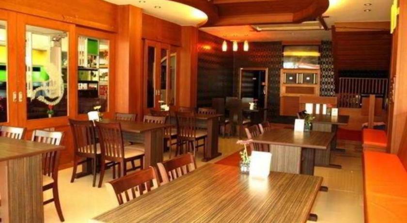 Patong Triple Rund Place Hotel מראה חיצוני תמונה
