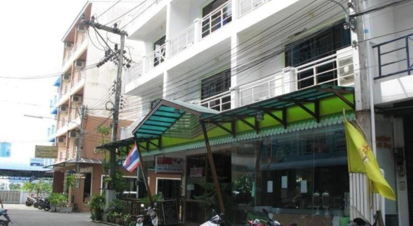 Patong Triple Rund Place Hotel מראה חיצוני תמונה