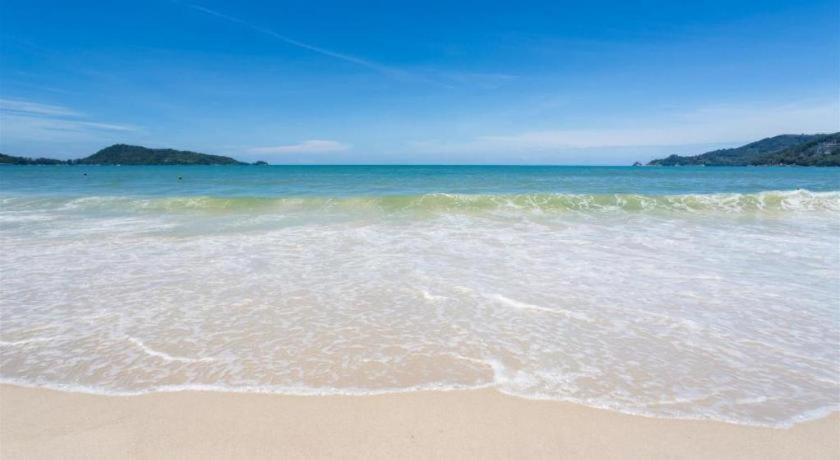 Patong Triple Rund Place Hotel מראה חיצוני תמונה