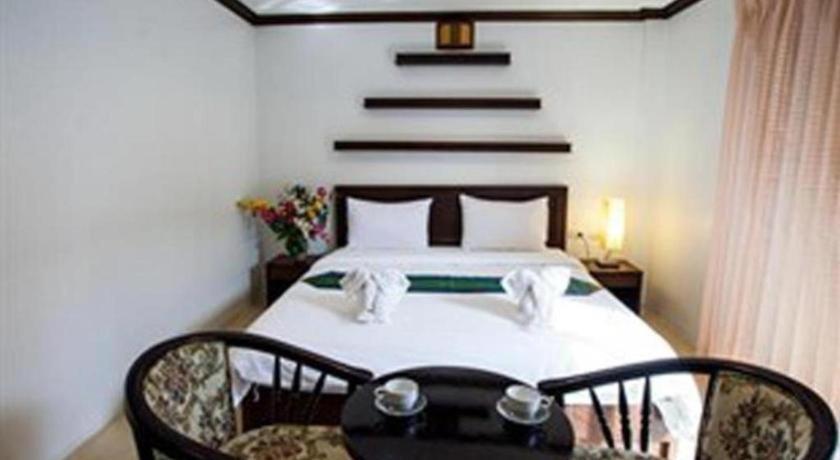 Patong Triple Rund Place Hotel מראה חיצוני תמונה