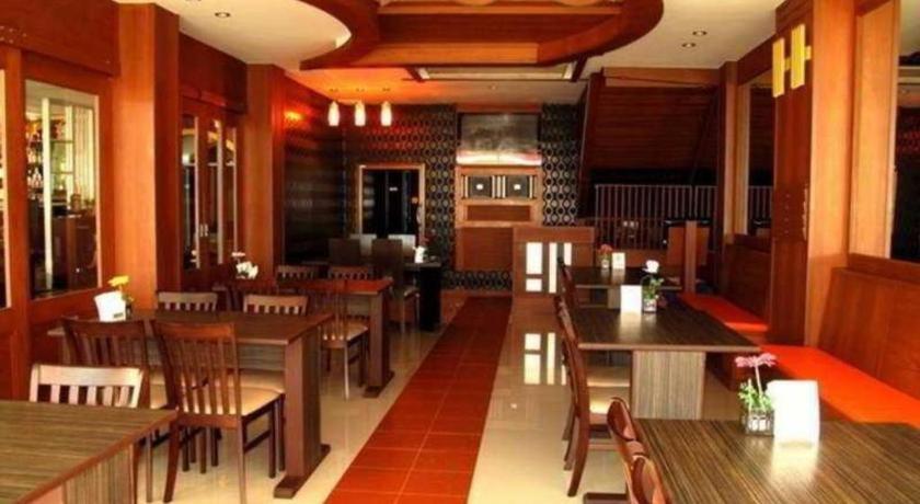 Patong Triple Rund Place Hotel מראה חיצוני תמונה